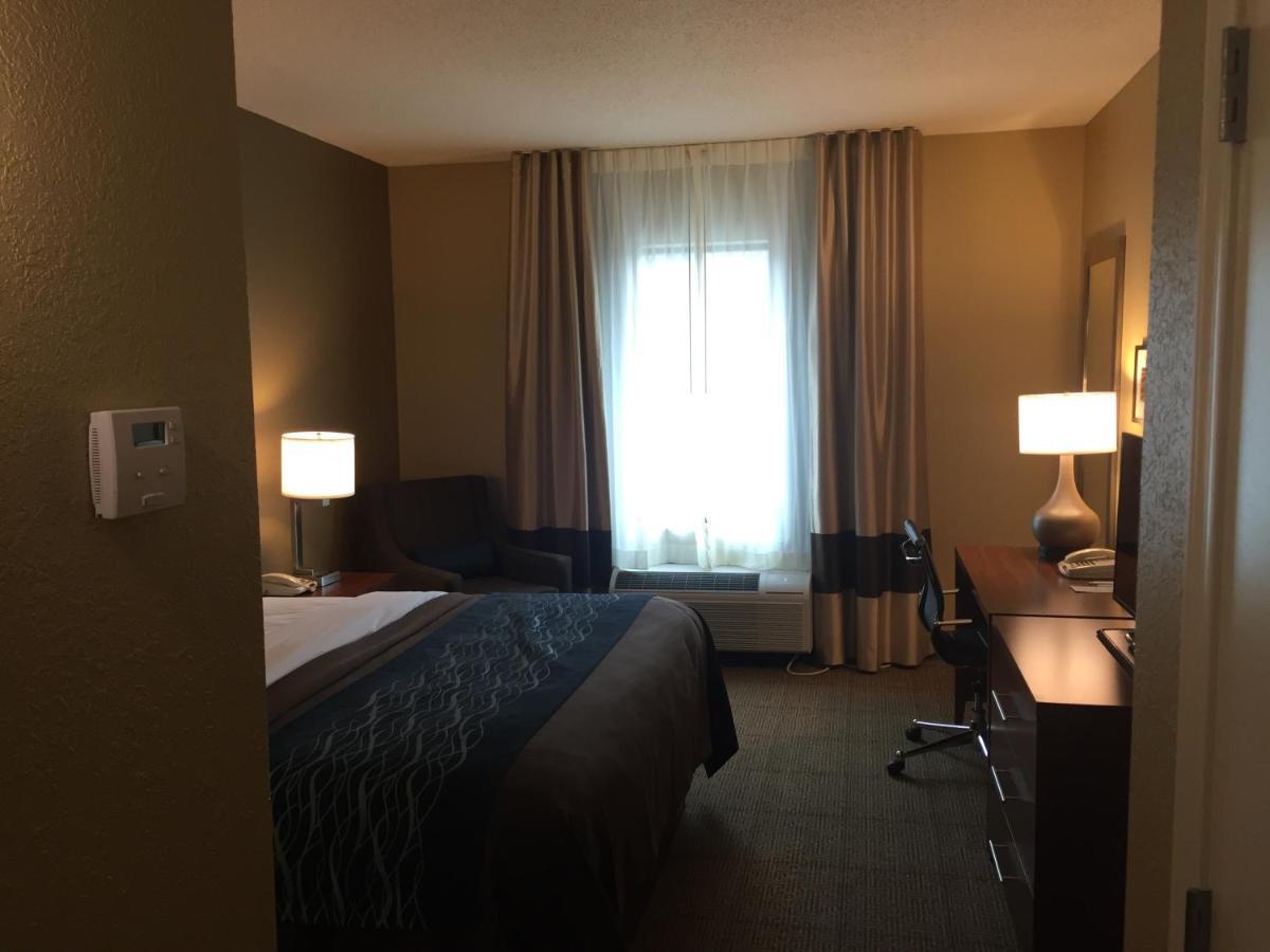 Comfort Inn & Suites Lynchburg Airport - University Area Luaran gambar