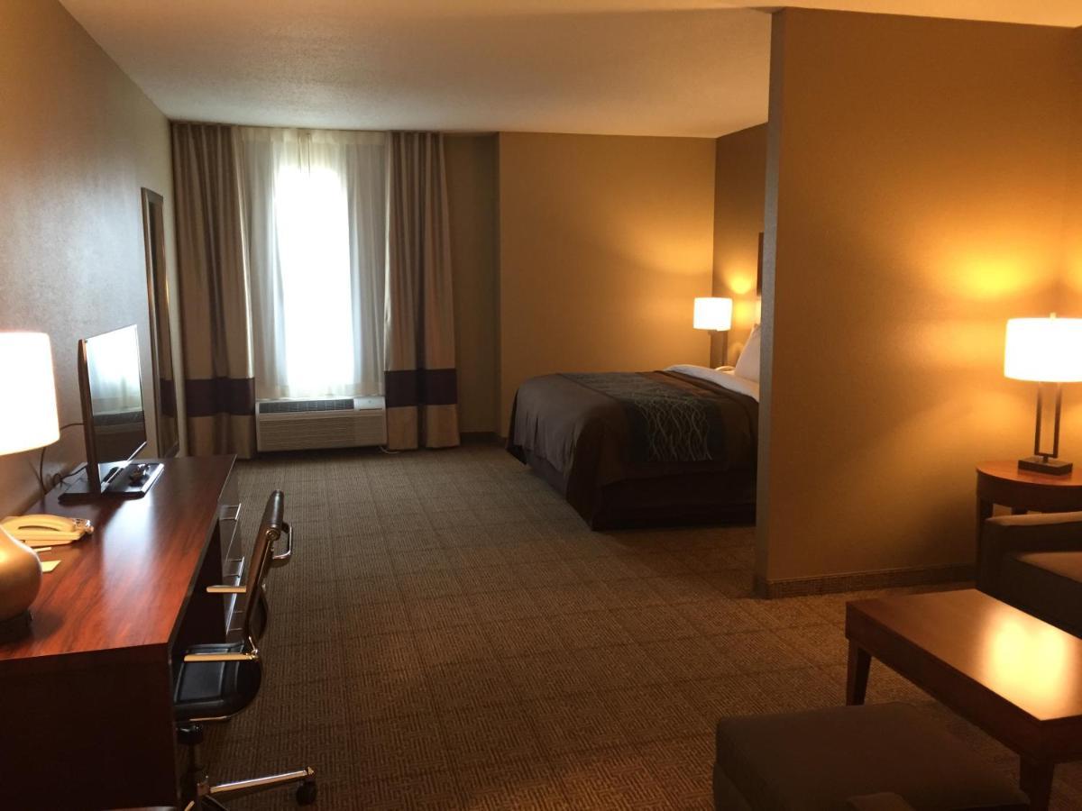 Comfort Inn & Suites Lynchburg Airport - University Area Luaran gambar