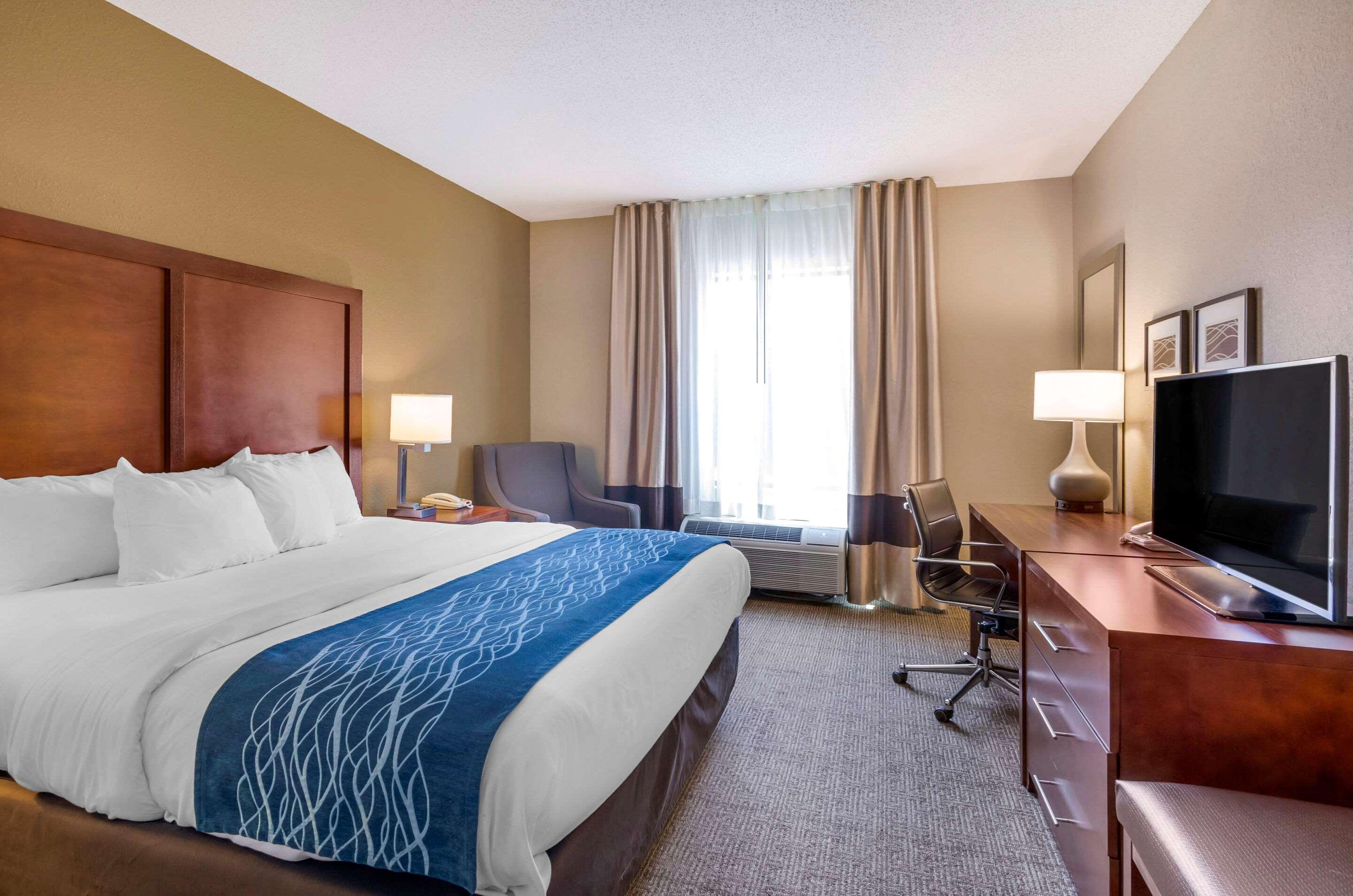 Comfort Inn & Suites Lynchburg Airport - University Area Luaran gambar