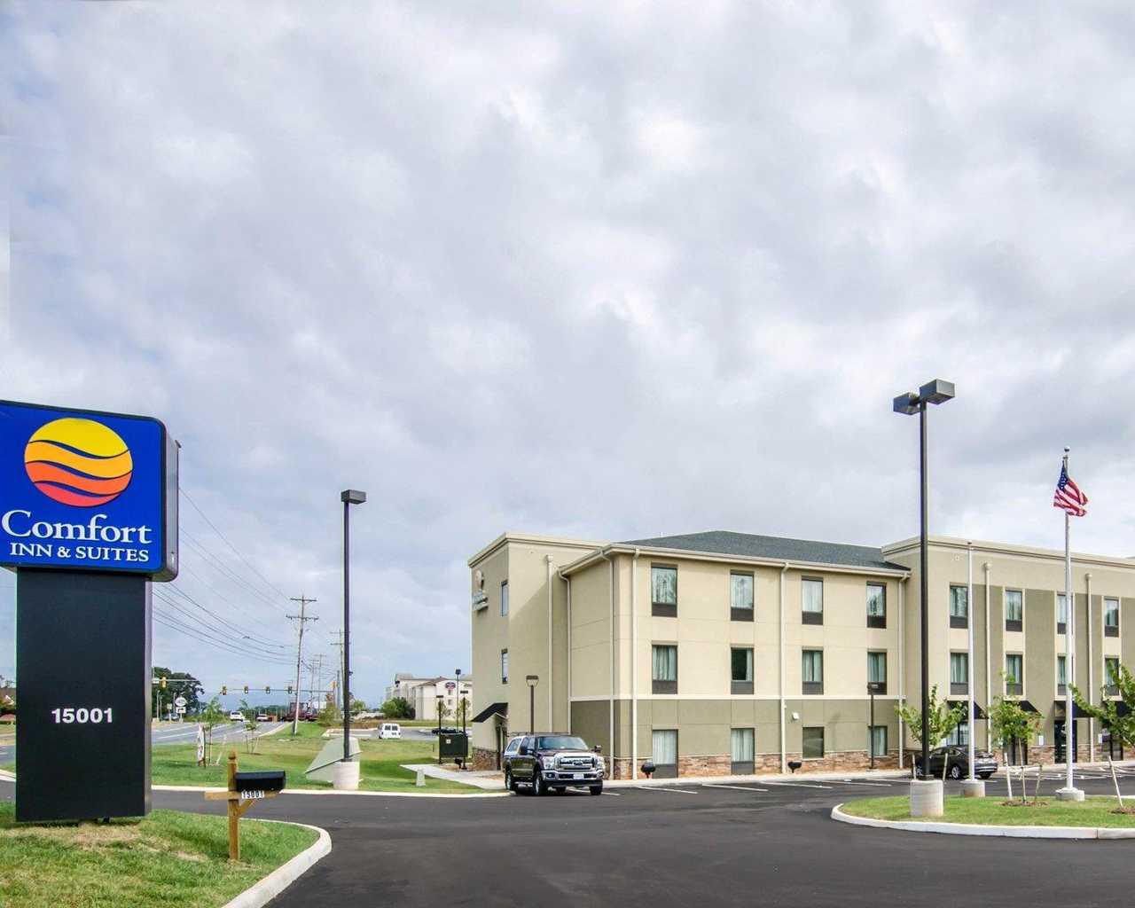 Comfort Inn & Suites Lynchburg Airport - University Area Luaran gambar