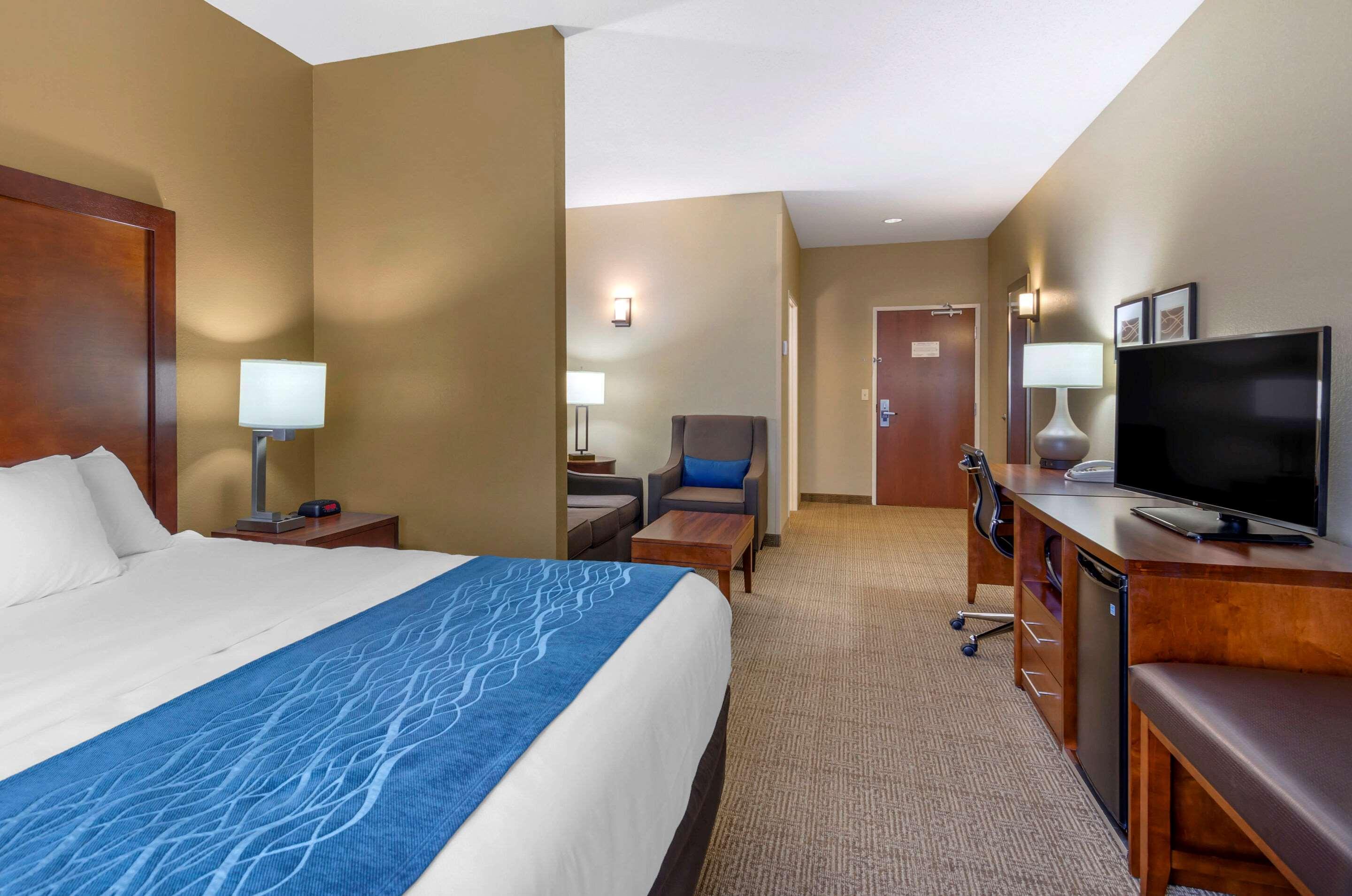 Comfort Inn & Suites Lynchburg Airport - University Area Luaran gambar