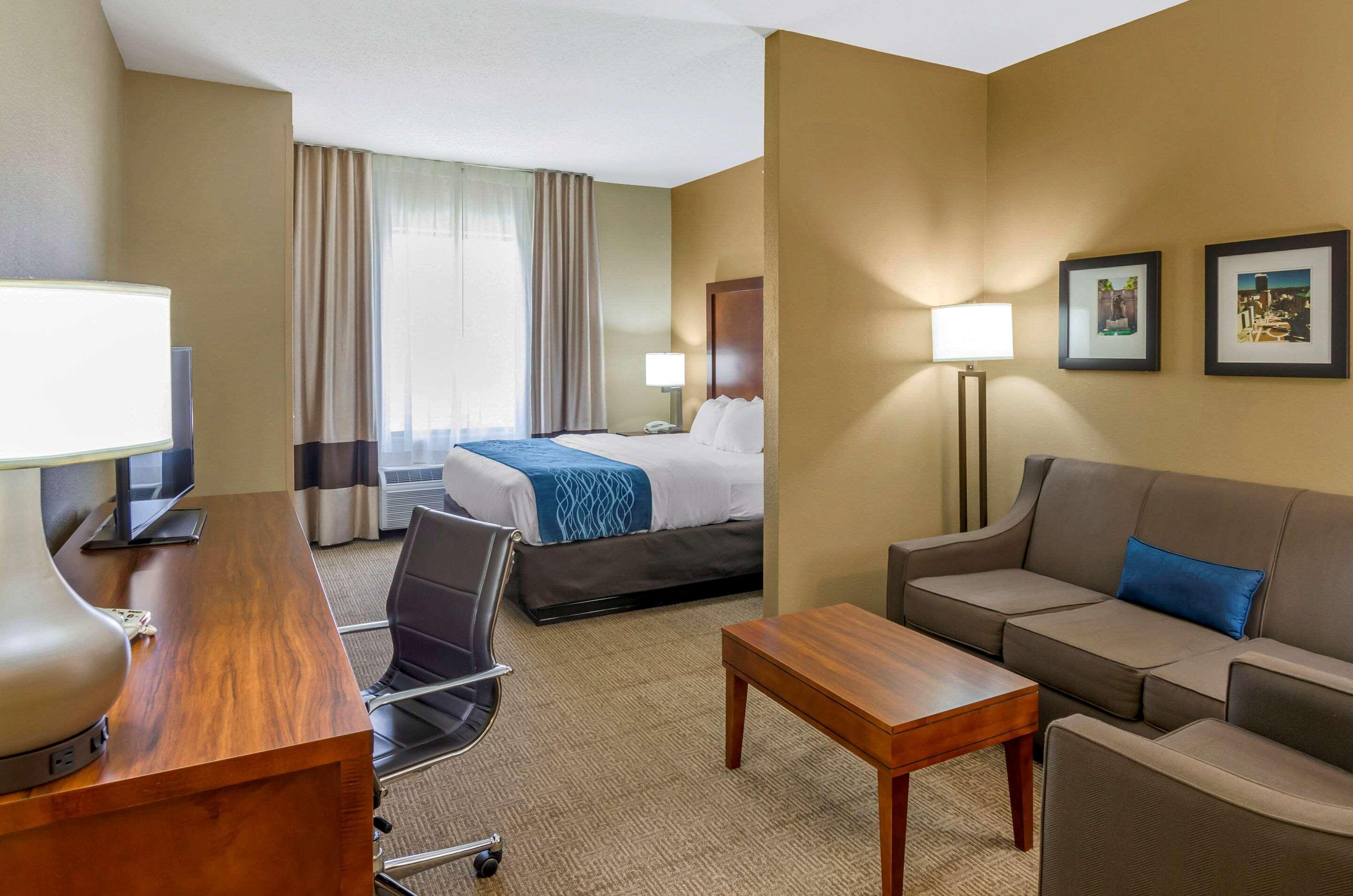 Comfort Inn & Suites Lynchburg Airport - University Area Luaran gambar