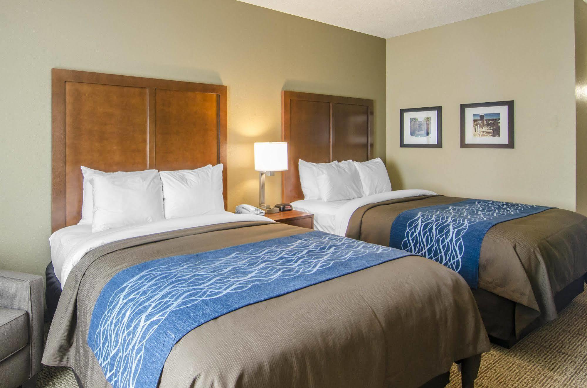 Comfort Inn & Suites Lynchburg Airport - University Area Luaran gambar